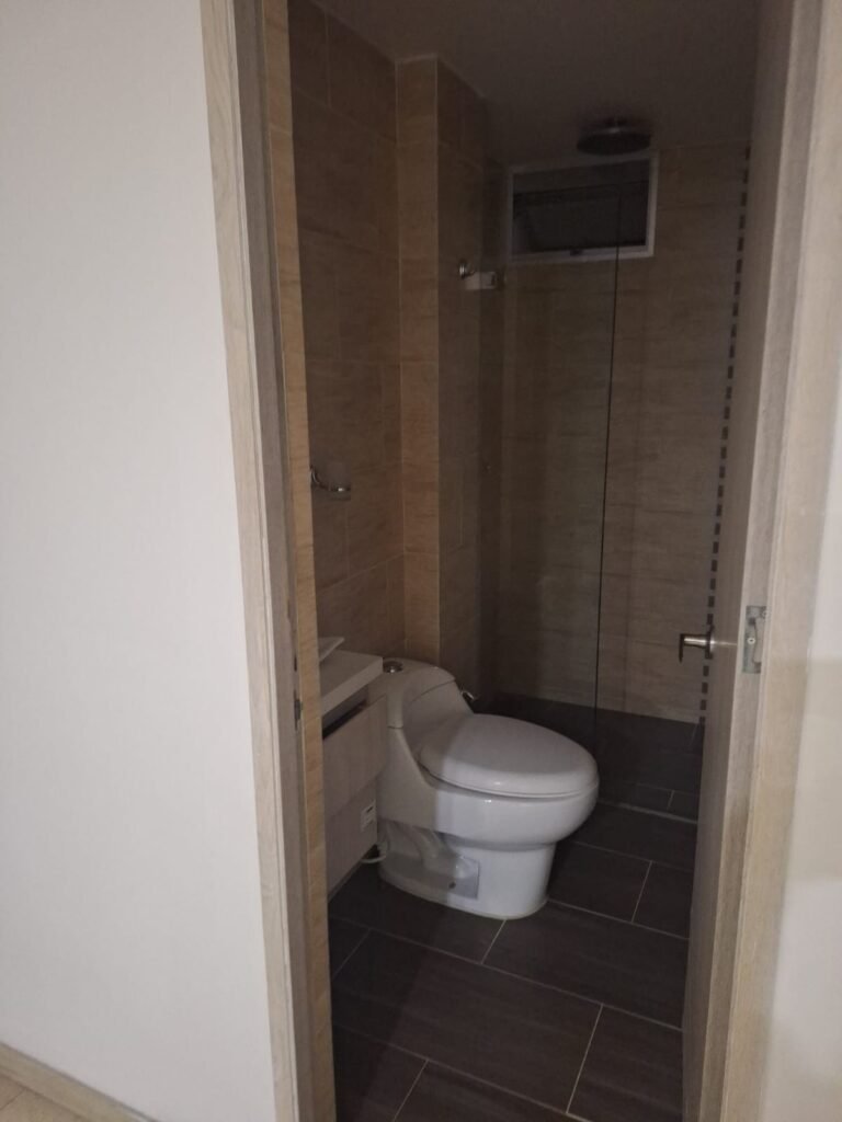 1975061420260330025415