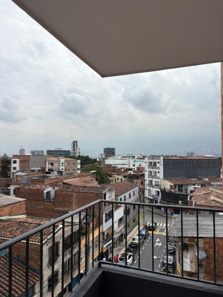 1975061720260324031301