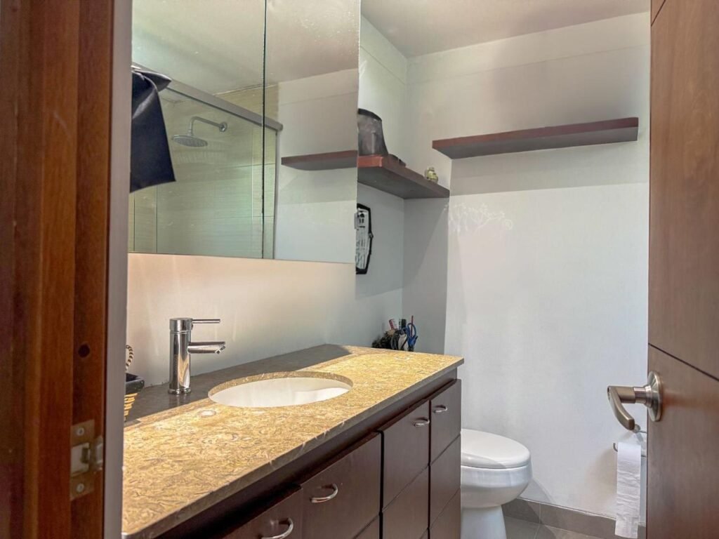 197506220260306090839