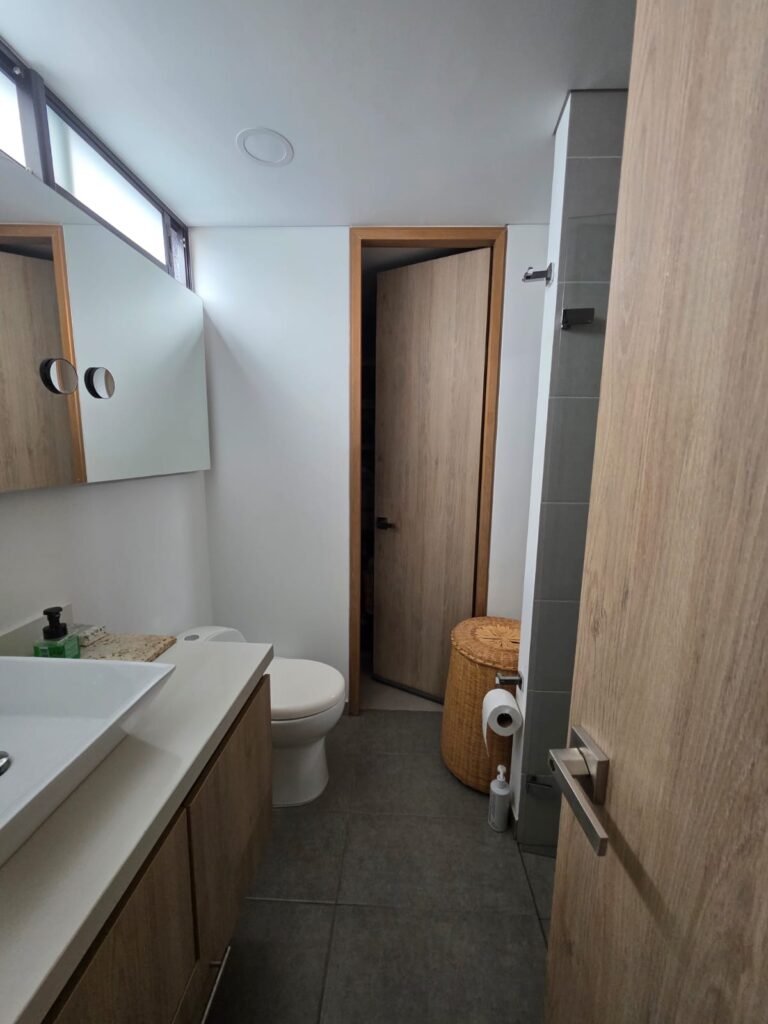 197506220260316035046