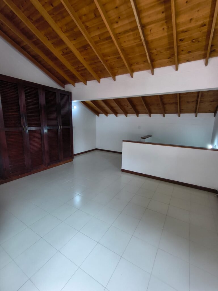 197506220260325105639