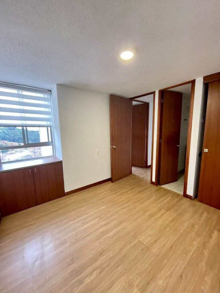 197506220260326112743