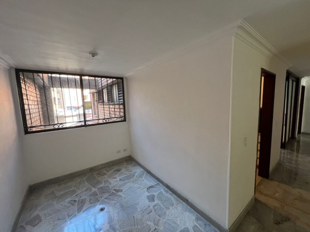 197506220260331045059