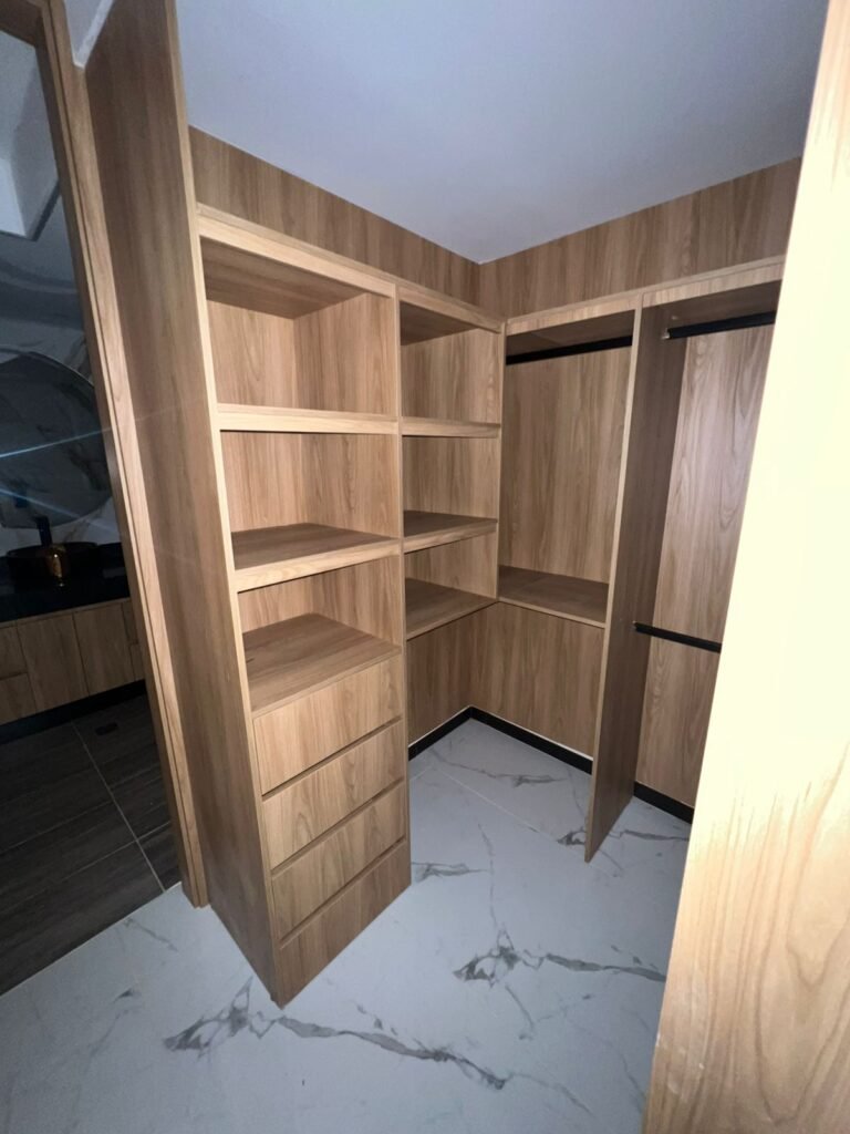 197506520260309013540