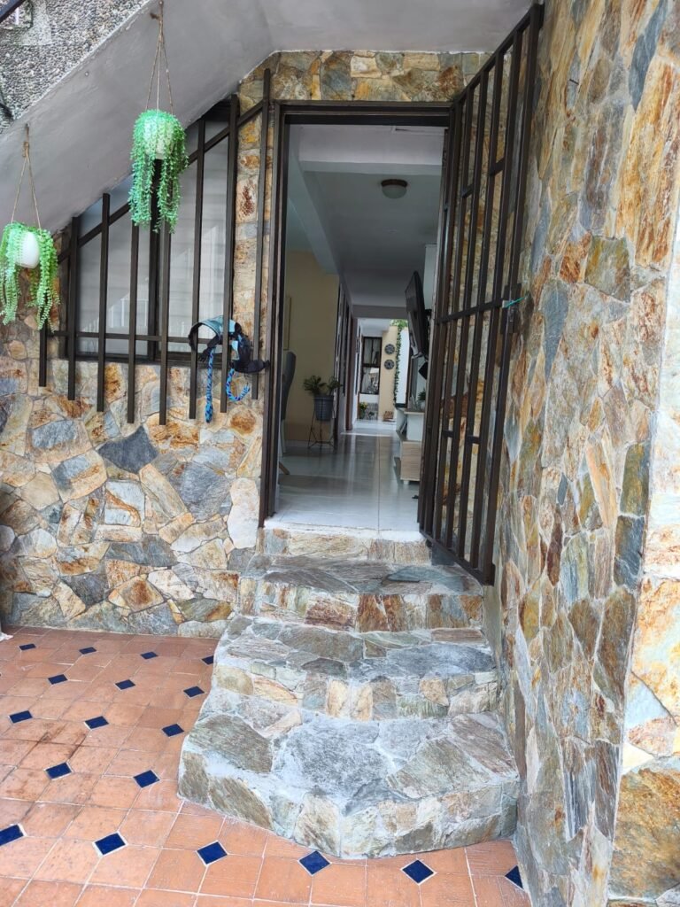 197506520260317043302