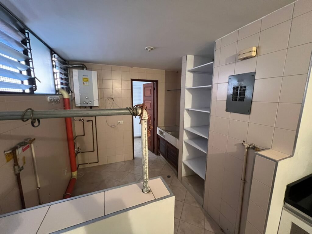 197506520260331045102