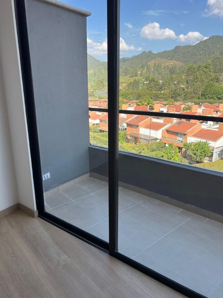 197506820260303105049