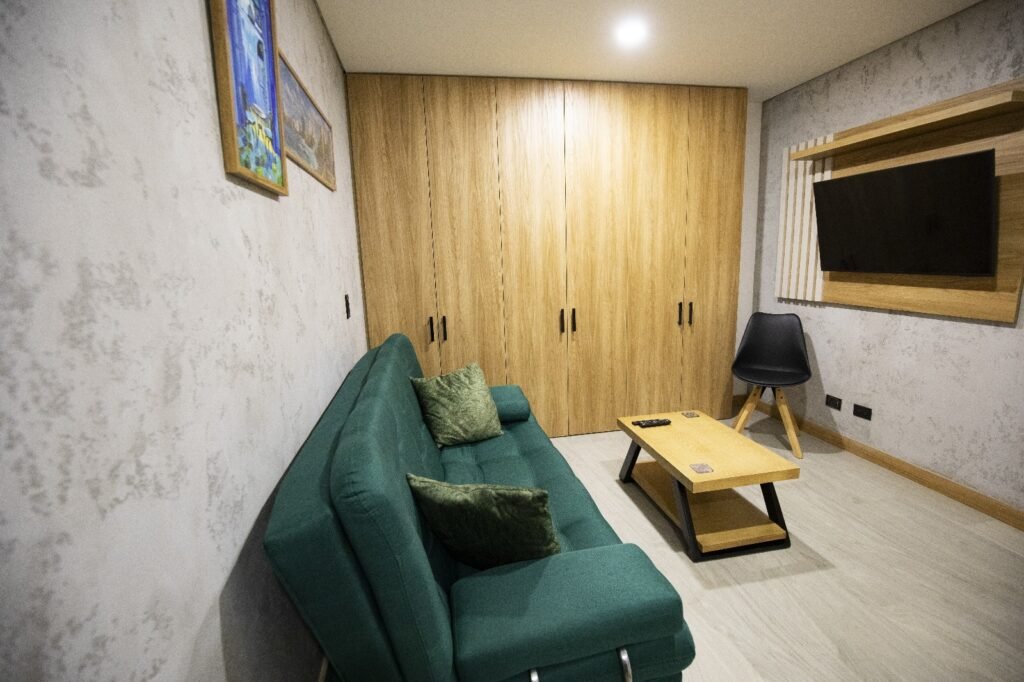 197506820260326030955