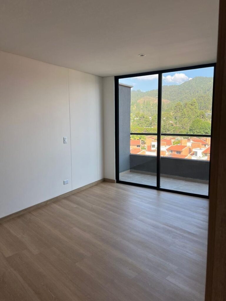 197506920260303105049