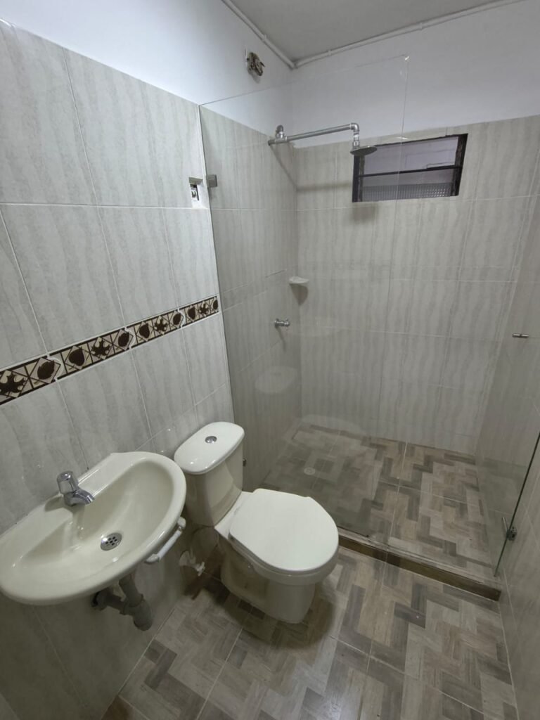 1975061120260410105541