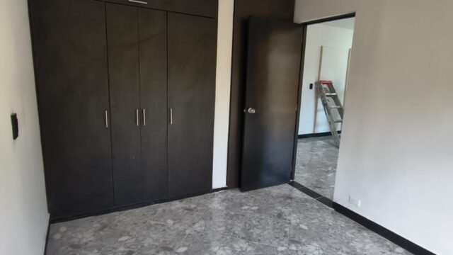 197506120260410105535