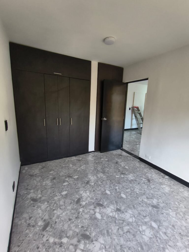 197506120260410105535