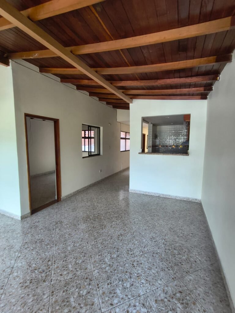 197506120260411101551