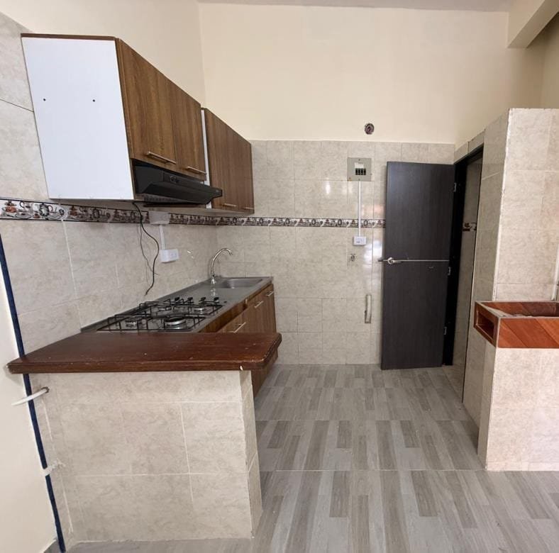 1975061720260330012350