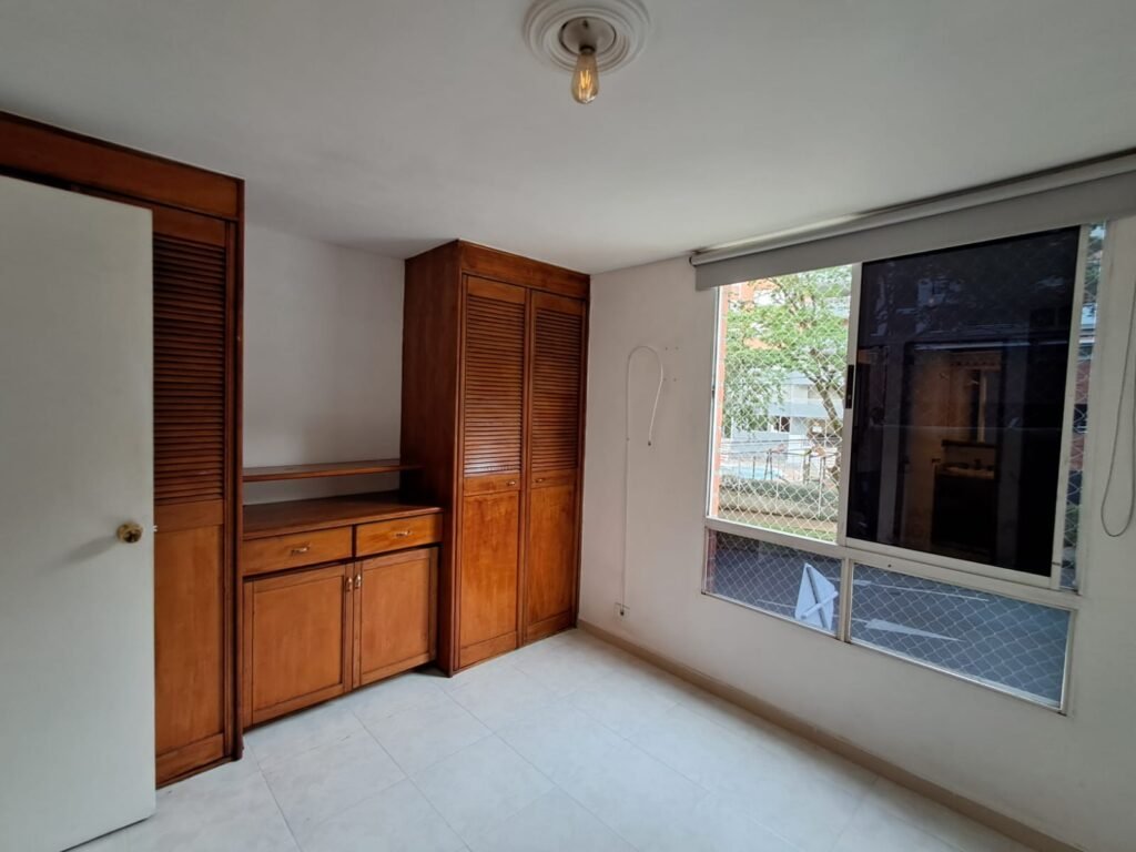 197506220260331021525