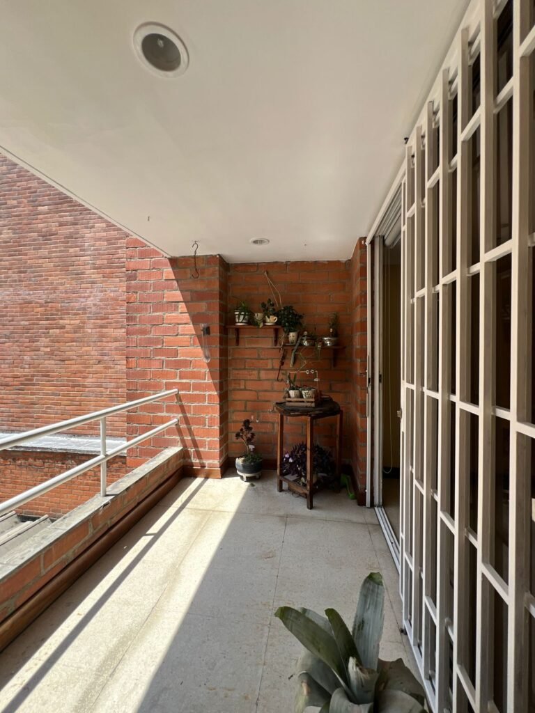 197506220260401095452