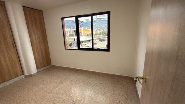 197506220260404091944