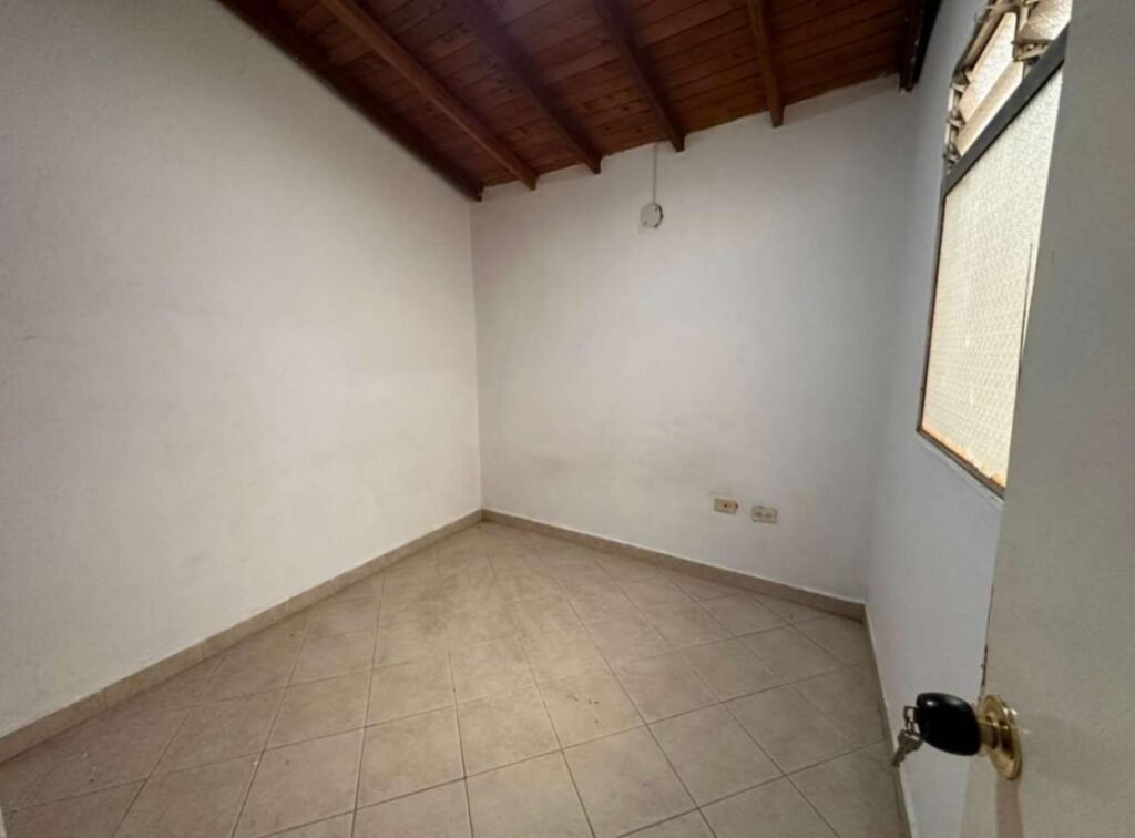 197506420260404085541