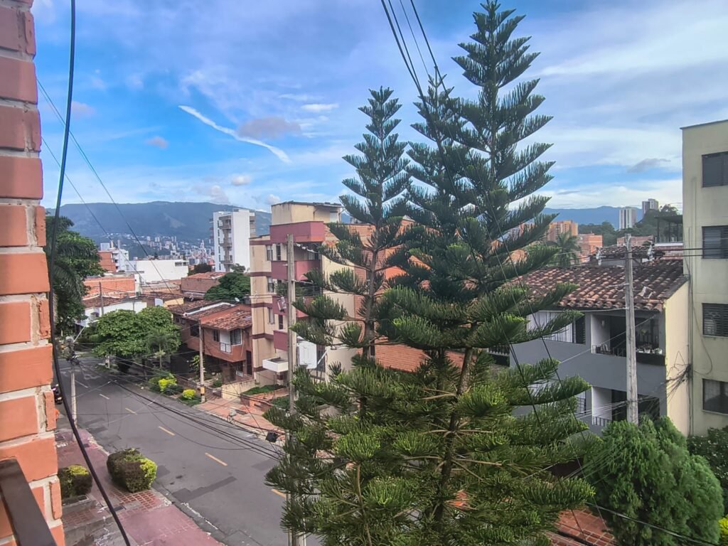 197506420260410111252