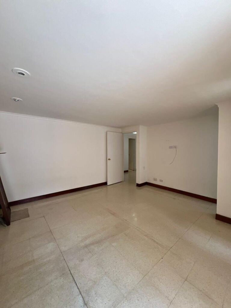 197506720260401095456