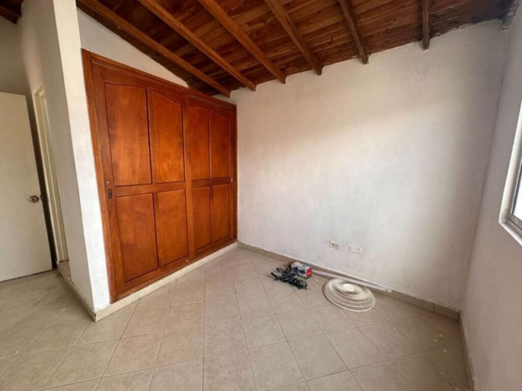 197506720260404085543