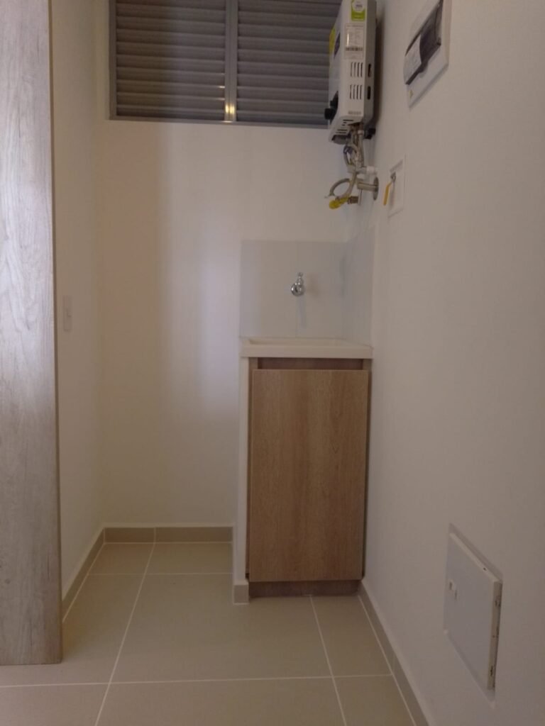 197506820260427113600