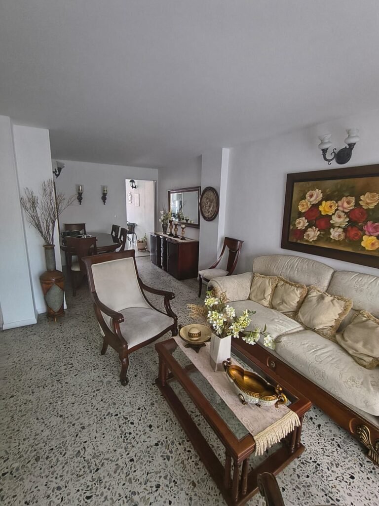 197506920260410111256