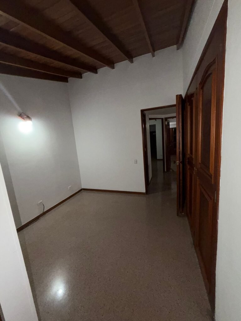 1975061720260611012616