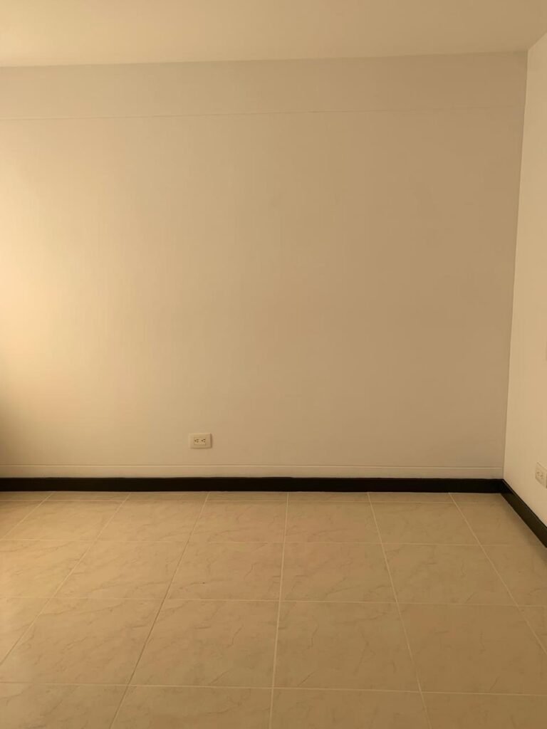 1975061220260819043228