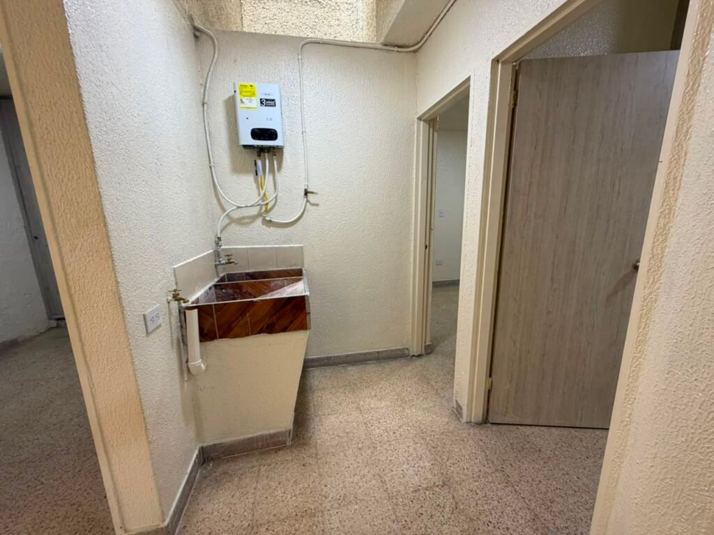 197506920260811045506