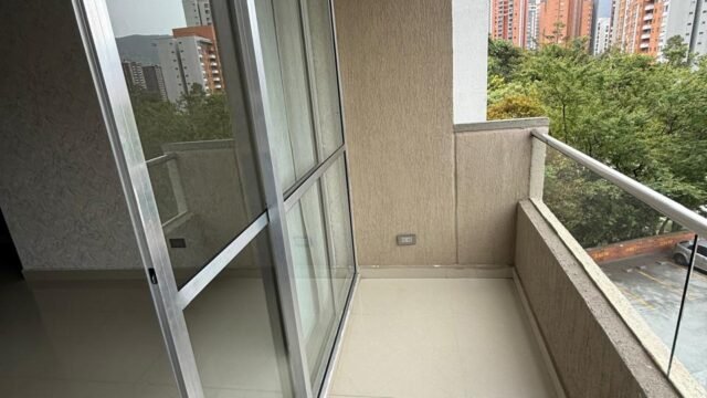 197506120260908112317