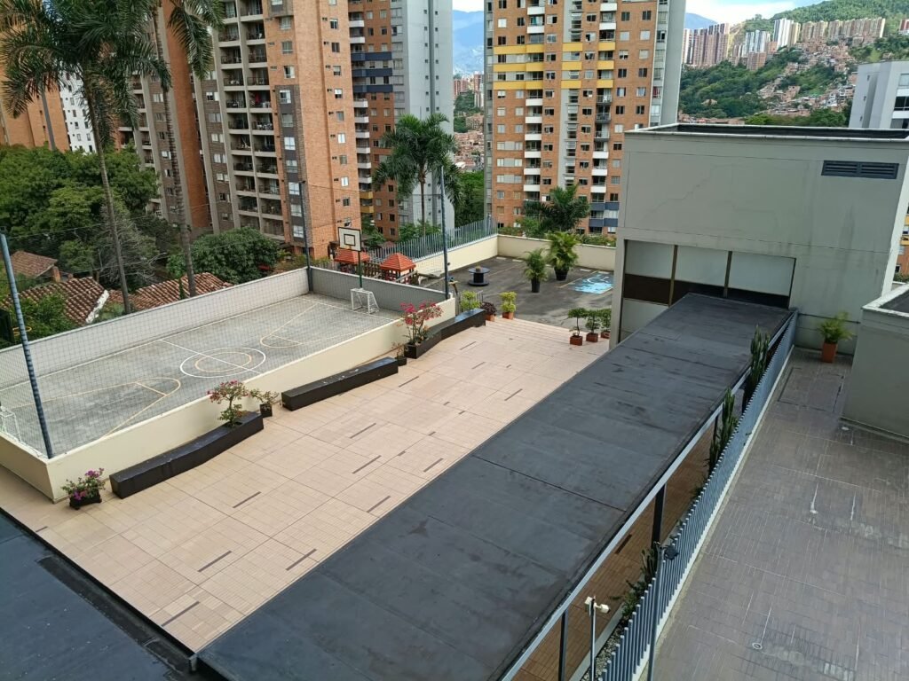 197506320260904033615