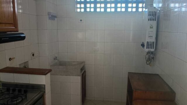 arriendo apartamento en patio 1790004302 5724 4117