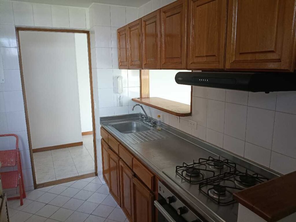 arriendo apartamento en patio 1790004348 77 6611