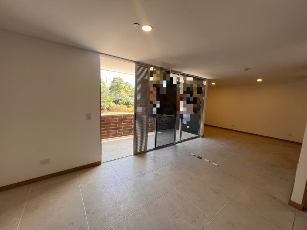 1975061120261014033201