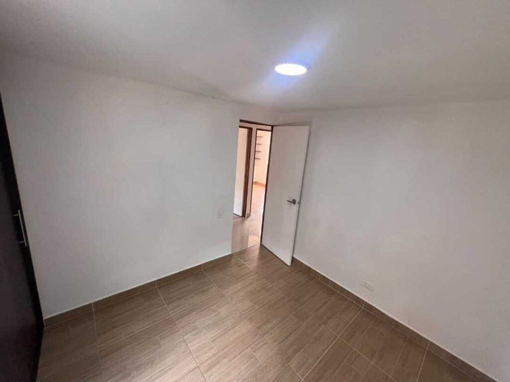 arriendo apartamento en enviga 1792009478 929 1164