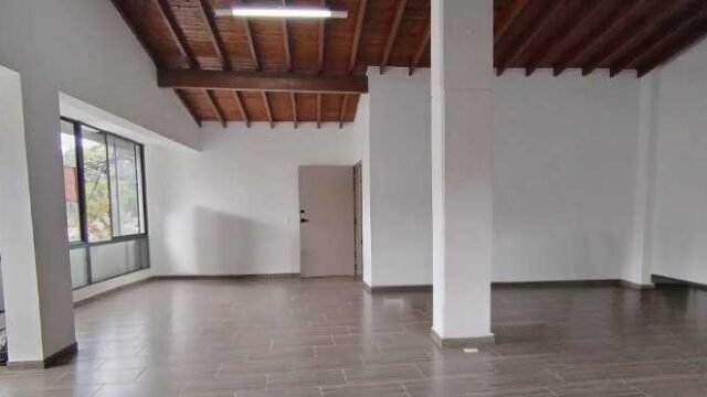 arriendo local en guayabal 1792697563 1841 2052